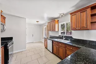 907 W Olive Ave, Redlands, CA 92373 - Photo 16