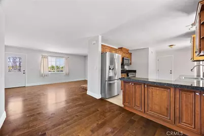 907 W Olive Avenue, Redlands, CA 92373 - Photo 14