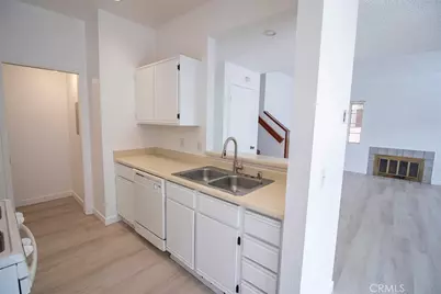 2460 Village Green, Santa Maria, CA 93455 - Photo 10