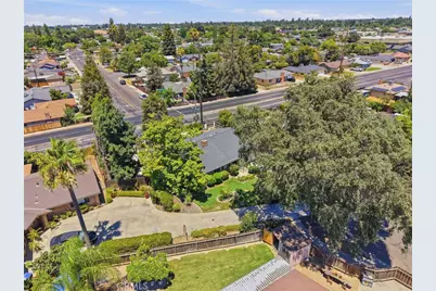 2017 S Woodland, Visalia, CA 93277 - Photo 6
