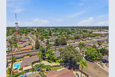 2017 S Woodland, Visalia, CA 93277 - Photo 8