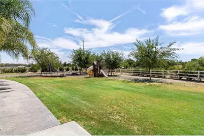14111 Danbur, Bakersfield, CA 93311 - Photo 48