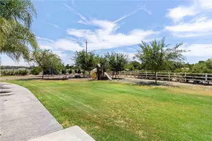 14111 Danbur, Bakersfield, CA 93311 - Photo 48