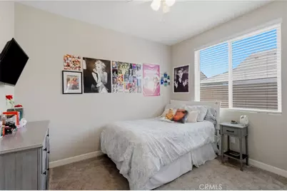3207 N Kent Street, Visalia, CA 93291 - Photo 32