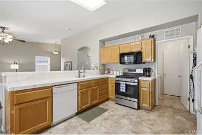 5716 March Meadows Way, Bakersfield, CA 93313 - Photo 16