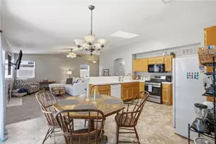 5716 March Meadows Way, Bakersfield, CA 93313 - Photo 14