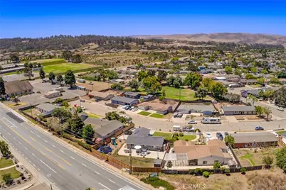 1079 Via Esmeralda, Santa Maria, CA 93455 - Photo 36