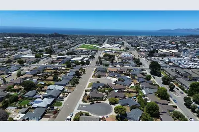 1609 Manhattan, Grover Beach, CA 93433 - Photo 18