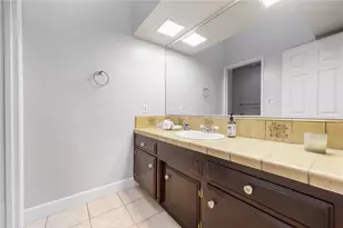 7613 Eastlorne Ct, Bakersfield, CA 93309 - Photo 24