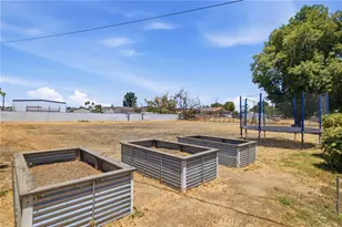 13038 Appaloosa, Bakersfield, CA 93314 - Photo 46