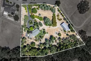 1457 Brambles Ct, Templeton, CA 93465 - Photo 2