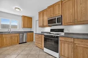 316 N W St, Lompoc, CA 93436 - Photo 10