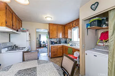 611 S Thornburg, Santa Maria, CA 93458 - Photo 12