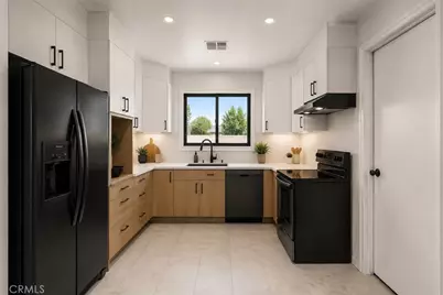 2804 Pomona, Bakersfield, CA 93305 - Photo 12