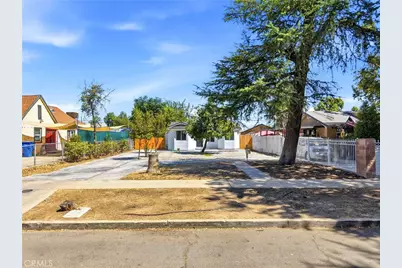 2225 E Lamona, Fresno, CA 93703 - Photo 6