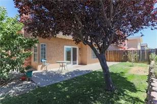 422 Sherwood Pl, Tehachapi, CA 93561 - Photo 8