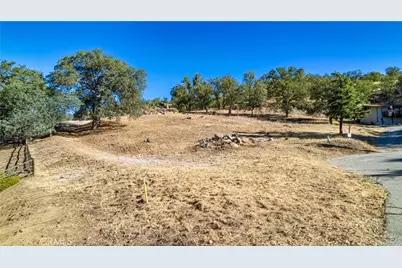 24281 Arroyo Court, Tehachapi, CA 93561 - Photo 2
