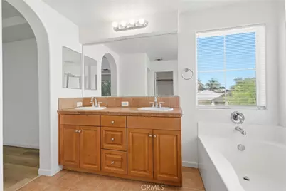 3125 W Delta, Visalia, CA 93291 - Photo 40