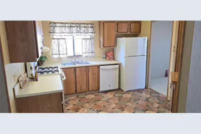 1317 N V Street #64, Lompoc, CA 93436 - Photo 6