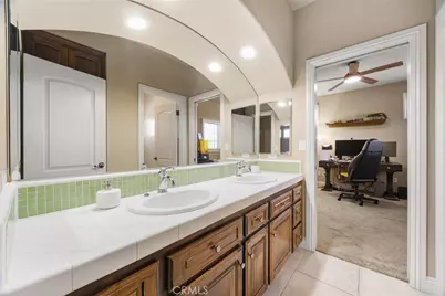 2404 Tiverton, Bakersfield, CA 93311 - Photo 52