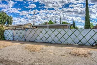 2701 N Inyo, Bakersfield, CA 93305 - Photo 24
