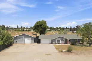 16318 Tamatha Lynn, Bakersfield, CA 93314 - Photo 2