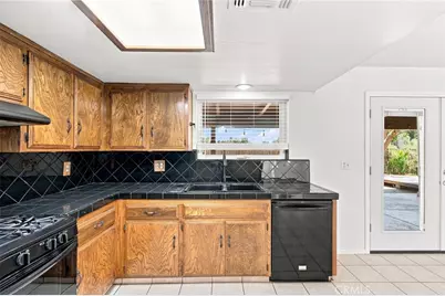 16318 Tamatha Lynn, Bakersfield, CA 93314 - Photo 26