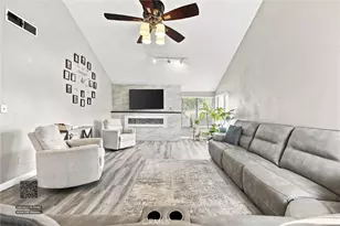 1925 Glenbarr Ct, Bakersfield, CA 93309 - Photo 6