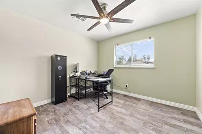 1925 Glenbarr Court, Bakersfield, CA 93309 - Photo 36