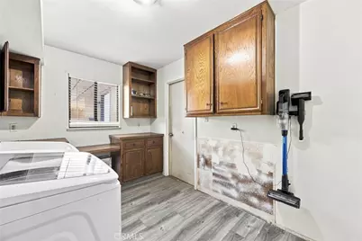 1925 Glenbarr Court, Bakersfield, CA 93309 - Photo 38
