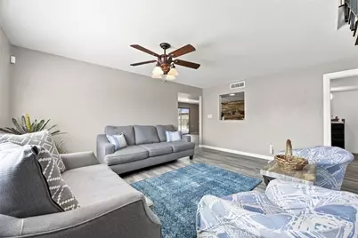 1925 Glenbarr Court, Bakersfield, CA 93309 - Photo 12