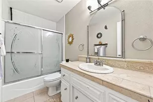 1925 Glenbarr Ct, Bakersfield, CA 93309 - Photo 32