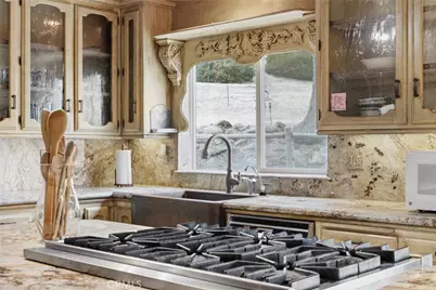 26001 Bear Valley, Tehachapi, CA 93561 - Photo 30