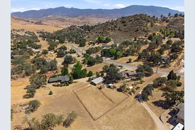 26001 Bear Valley, Tehachapi, CA 93561 - Photo 12