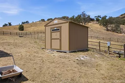 26001 Bear Valley, Tehachapi, CA 93561 - Photo 54