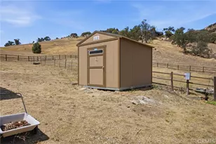 26001 Bear Valley, Tehachapi, CA 93561 - Photo 54