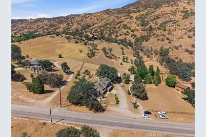 26001 Bear Valley, Tehachapi, CA 93561 - Photo 6