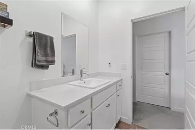 432 University Drive, Lemoore, CA 93245 - Photo 32