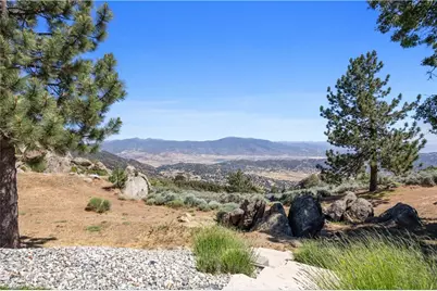27300 Stirrup Way, Tehachapi, CA 93561 - Photo 2