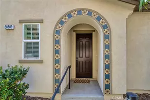 20509 Hazelnut Ct, Saugus, CA 91350 - Photo 4
