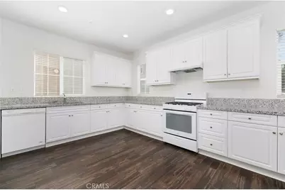20509 Hazelnut Court, Saugus, CA 91350 - Photo 12
