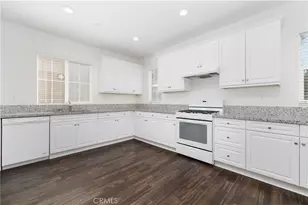 20509 Hazelnut Ct, Saugus, CA 91350 - Photo 12