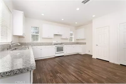 20509 Hazelnut Court, Saugus, CA 91350 - Photo 10