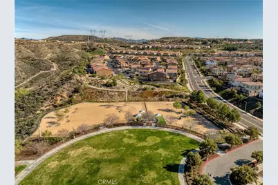20509 Hazelnut Court, Saugus, CA 91350 - Photo 36