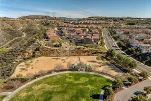 20509 Hazelnut Ct, Saugus, CA 91350 - Photo 36