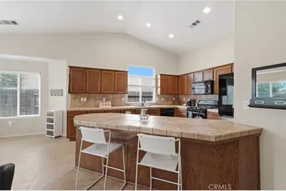 4225 W Ceres Court, Visalia, CA 93291 - Photo 18