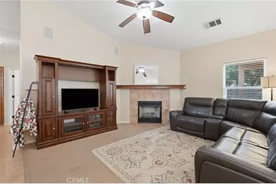 4225 W Ceres Court, Visalia, CA 93291 - Photo 16