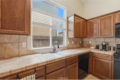 4225 W Ceres Court, Visalia, CA 93291 - Photo 26