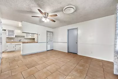 3717 Madrid, Bakersfield, CA 93309 - Photo 10
