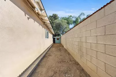 3717 Madrid, Bakersfield, CA 93309 - Photo 40